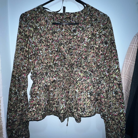 Vero Moda long sleeve blouse size small - Picture 3 of 4